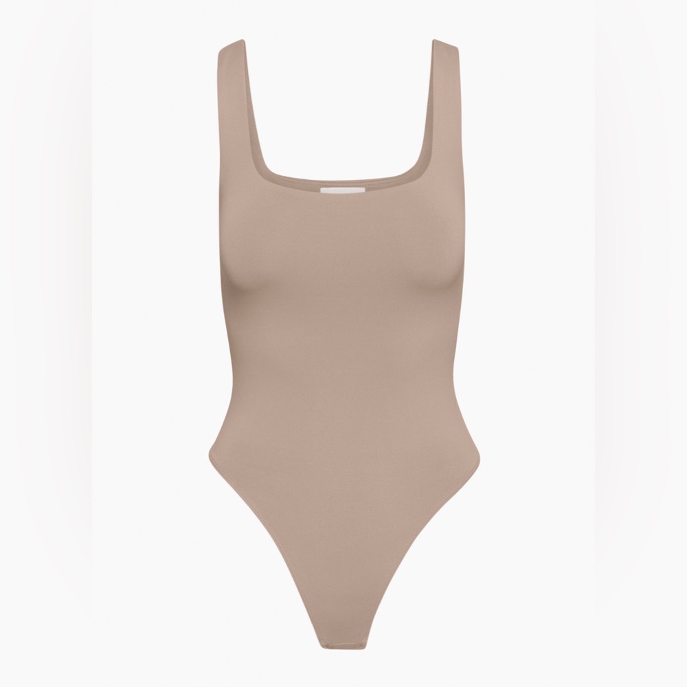 Contour Squareneck Bodysuit